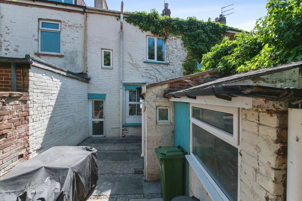 Property photo 3 of 14