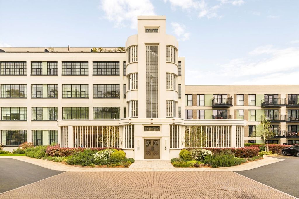 Property photo 1 of 5