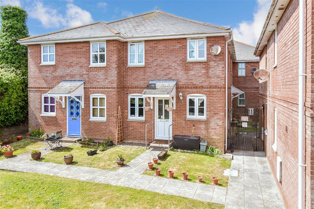 Property photo 2 of 6 Front Aspect