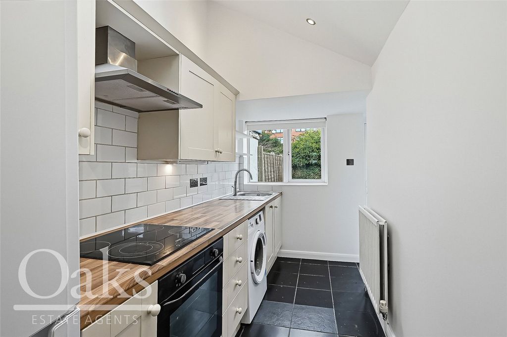 Property photo 3 of 8 Picture No. 05