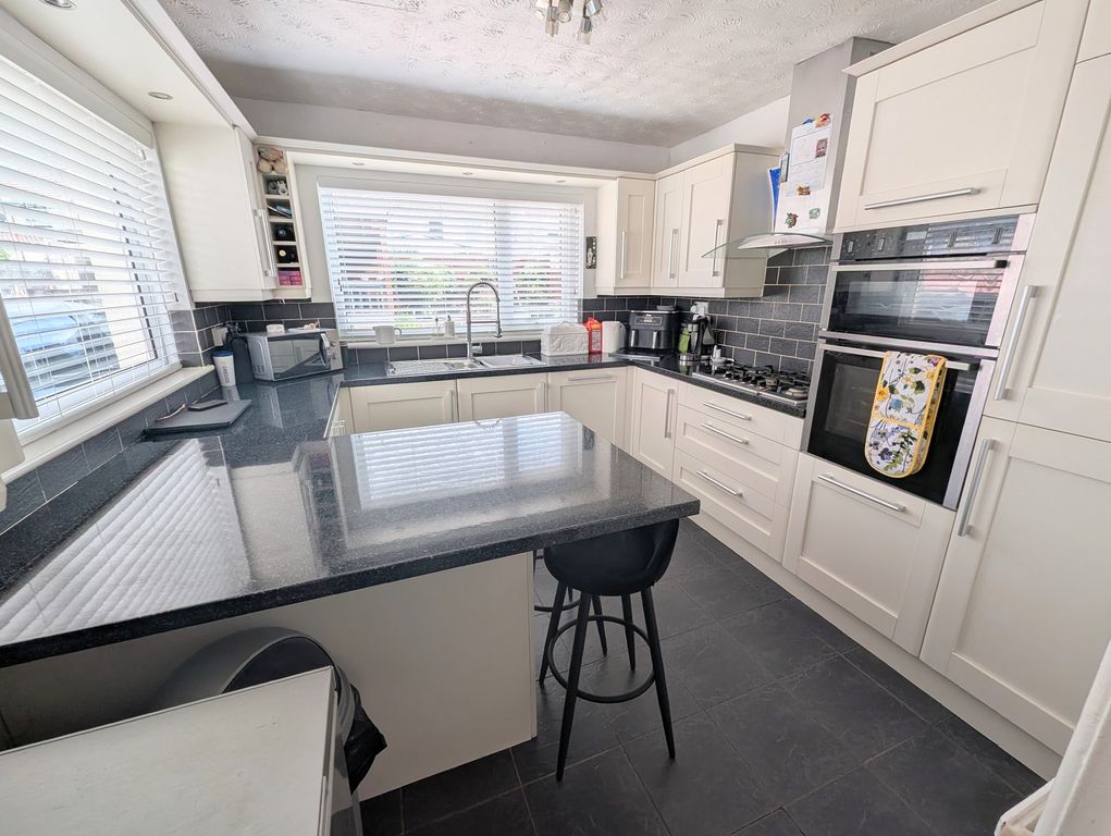 Property photo 2 of 18 Not Specified