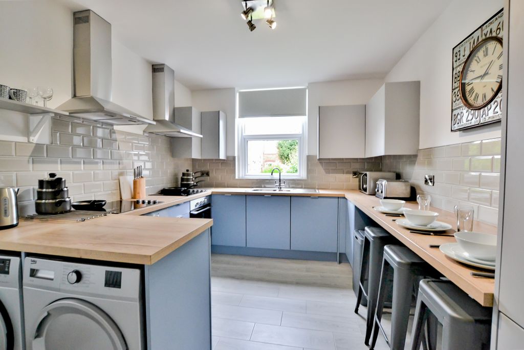 Property photo 1 of 9 69 Stone Hill Road