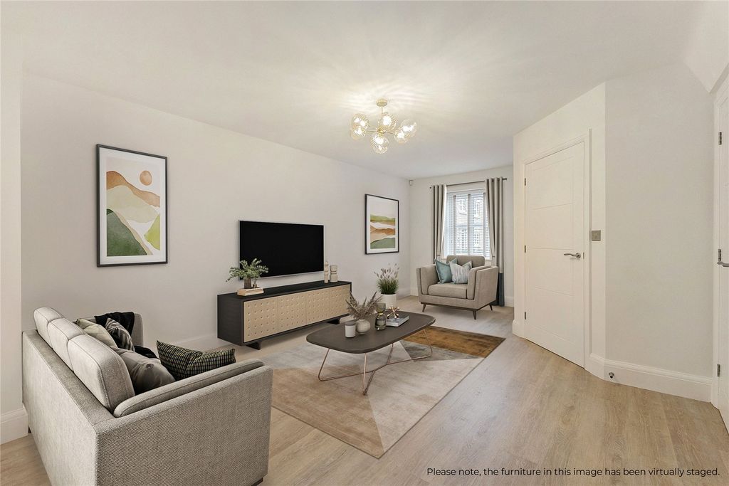 Property photo 3 of 12 Virtually Staged