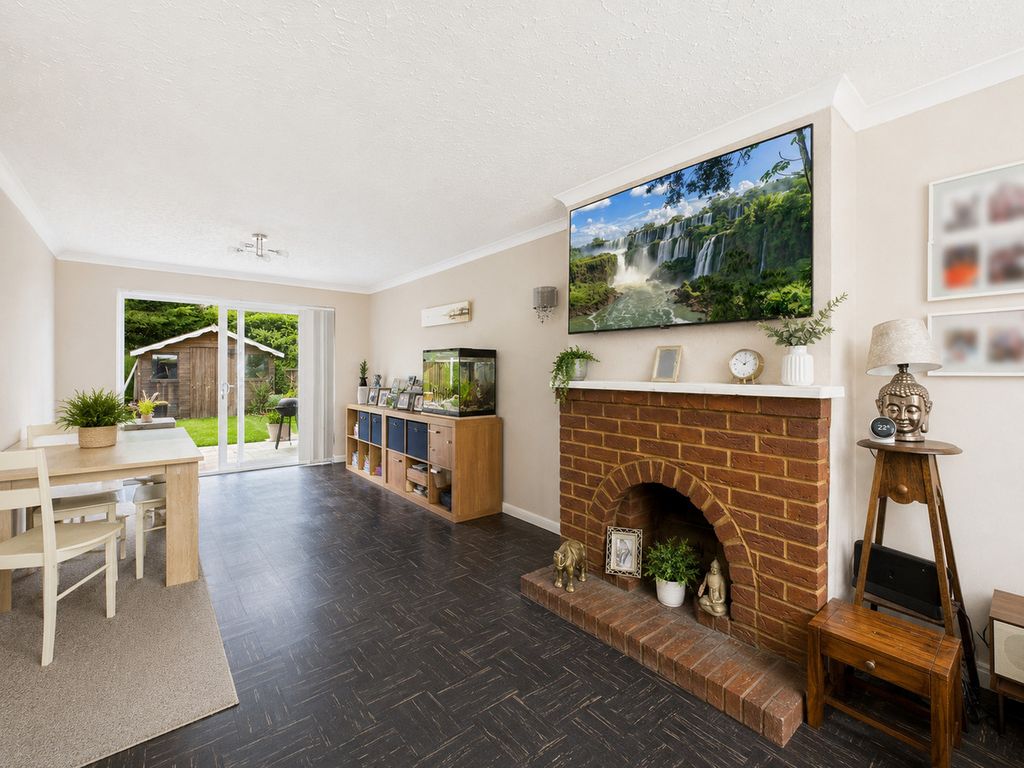 Property photo 2 of 18