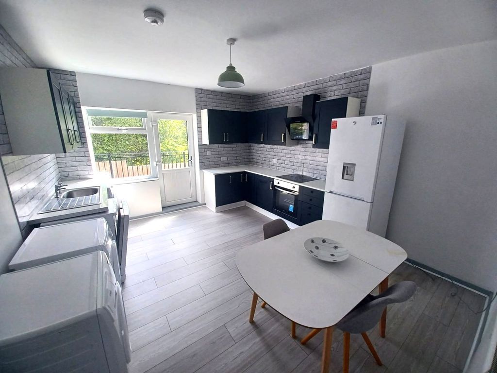 Property photo 1 of 17 Picture No. 01