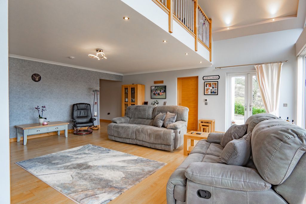 Property photo 2 of 49