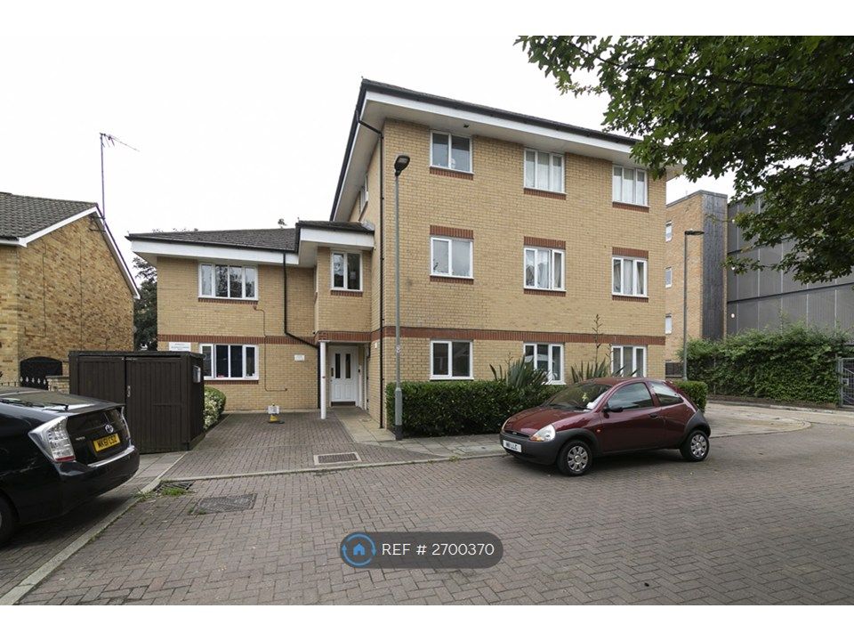 Property photo 2 of 23