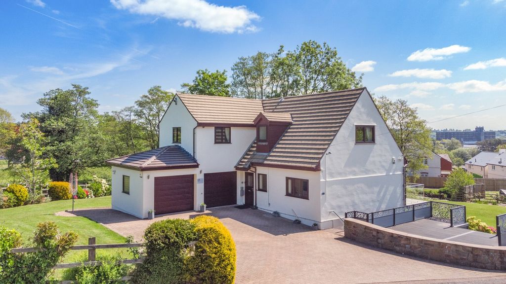 Property photo 1 of 36