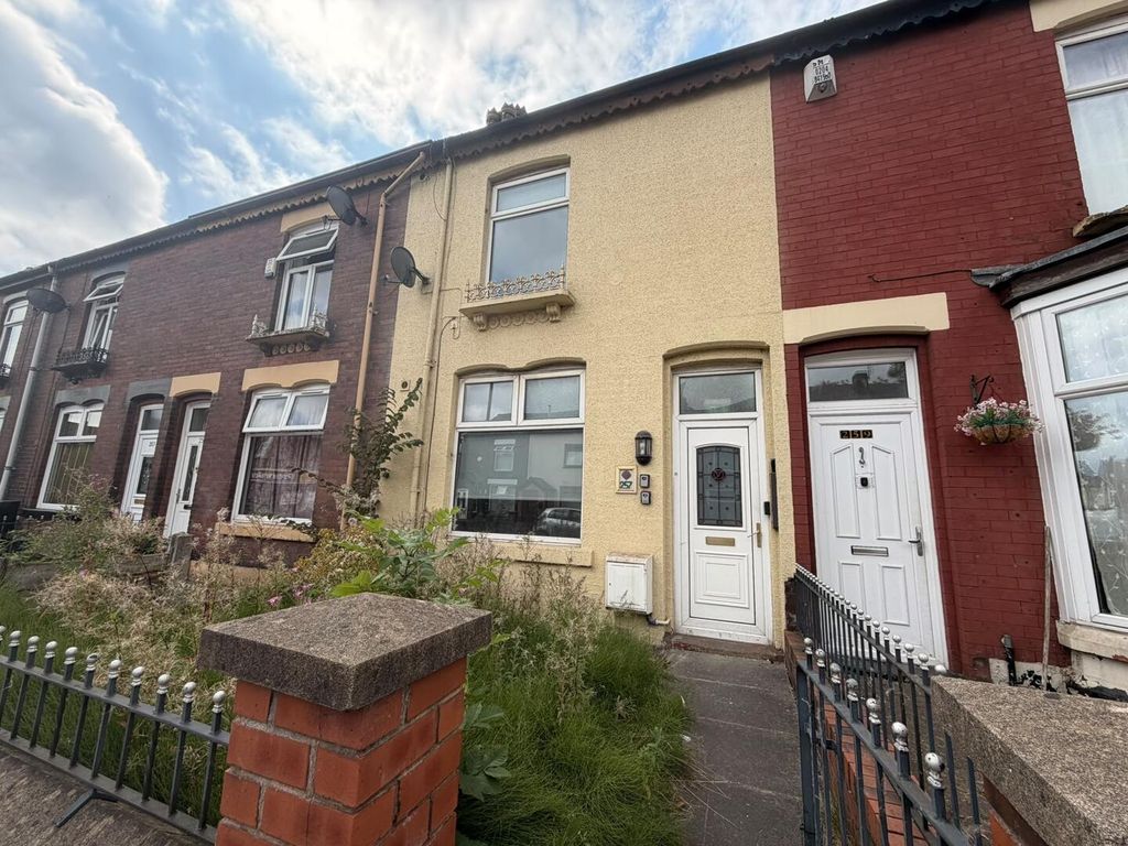 Property photo 1 of 16