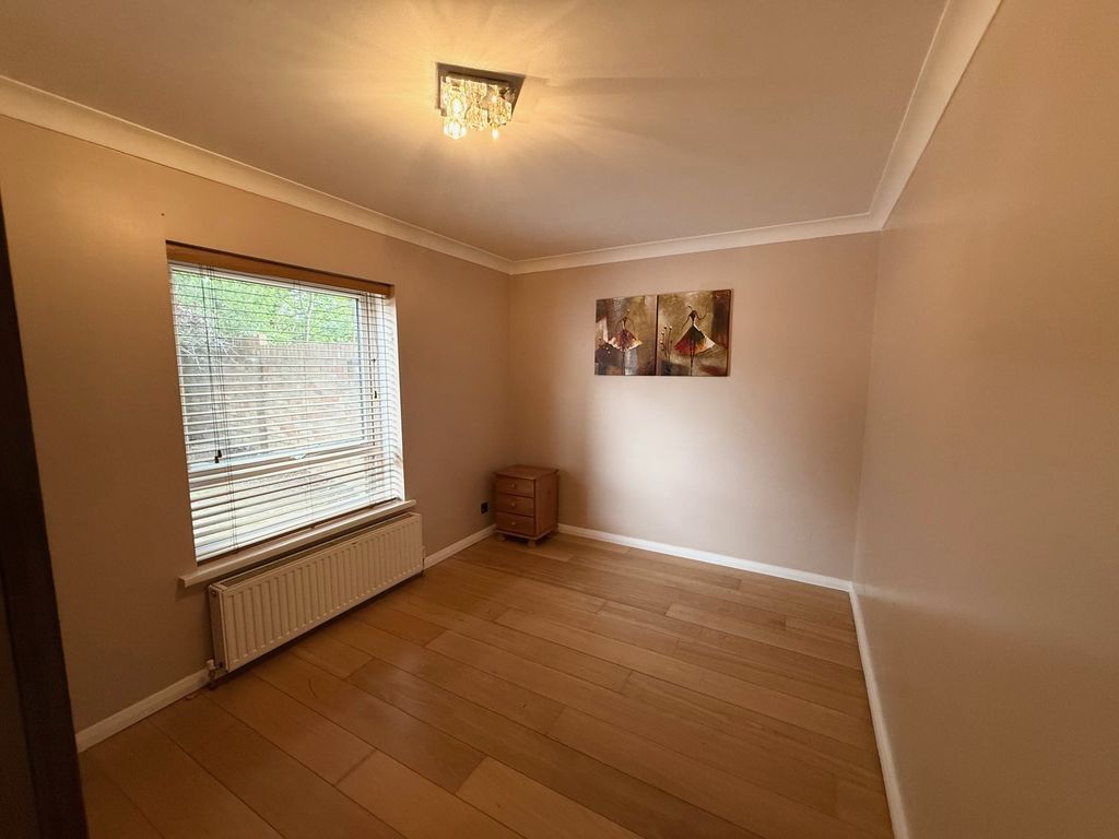 Property photo 1 of 6 Image