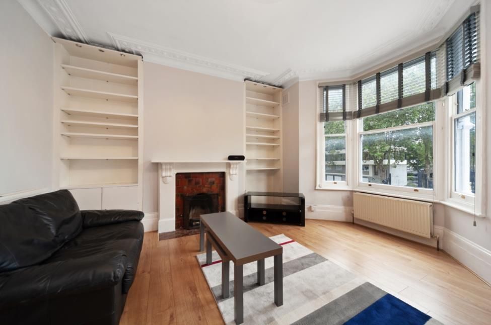 Property photo 3 of 10 Reception.Png