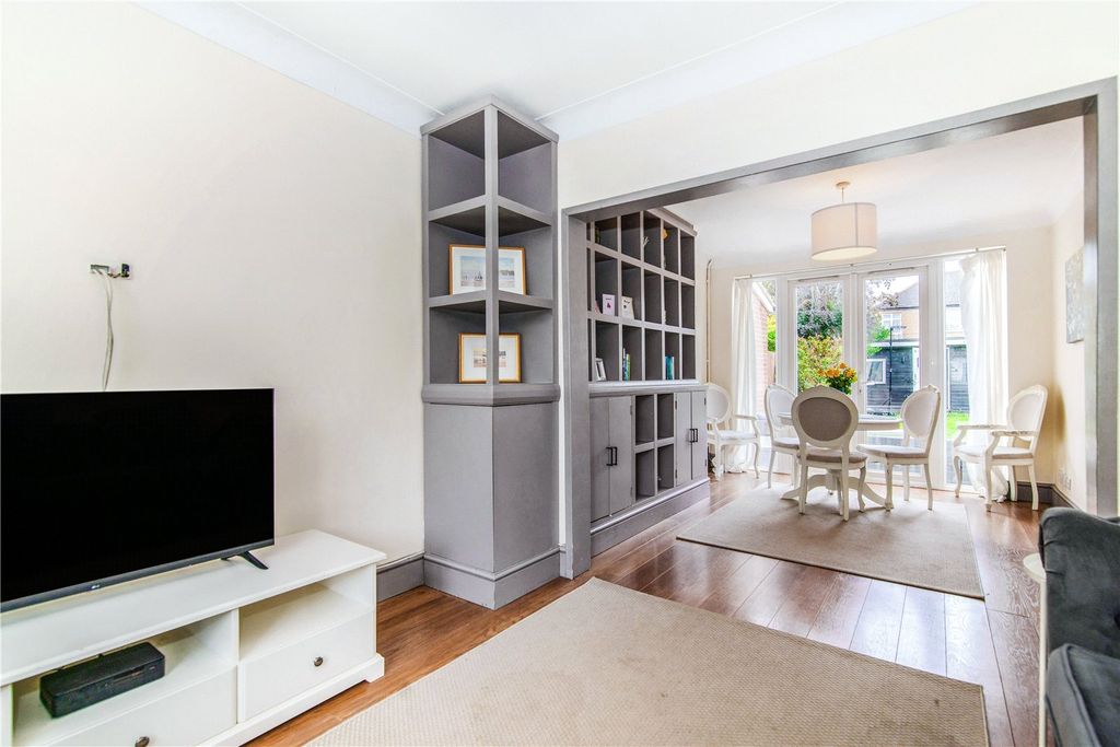 Property photo 3 of 14 Picture No. 12