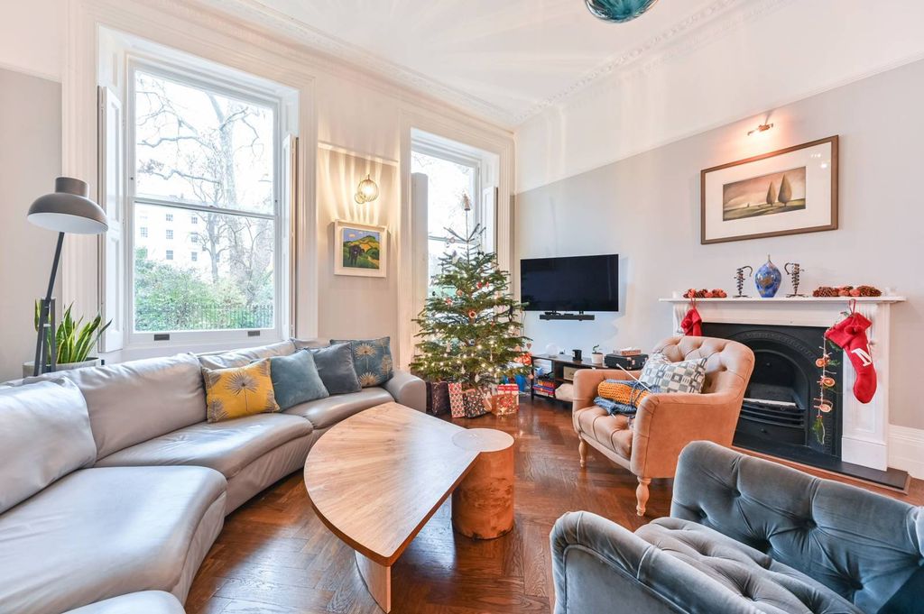 Property photo 1 of 25