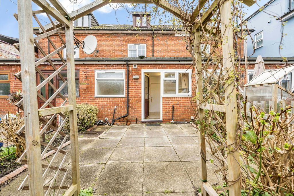 Property photo 2 of 13
