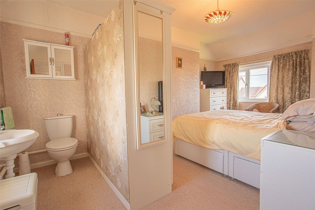 Property photo 2 of 20 Picture No. 09