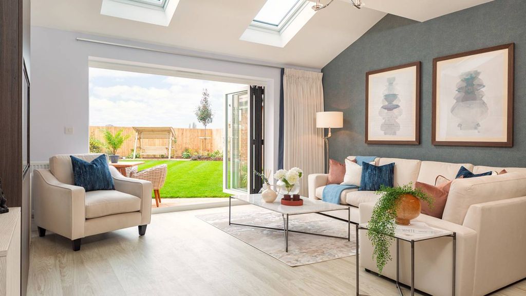 Property photo 2 of 13 Edmund Park, Kings Langley