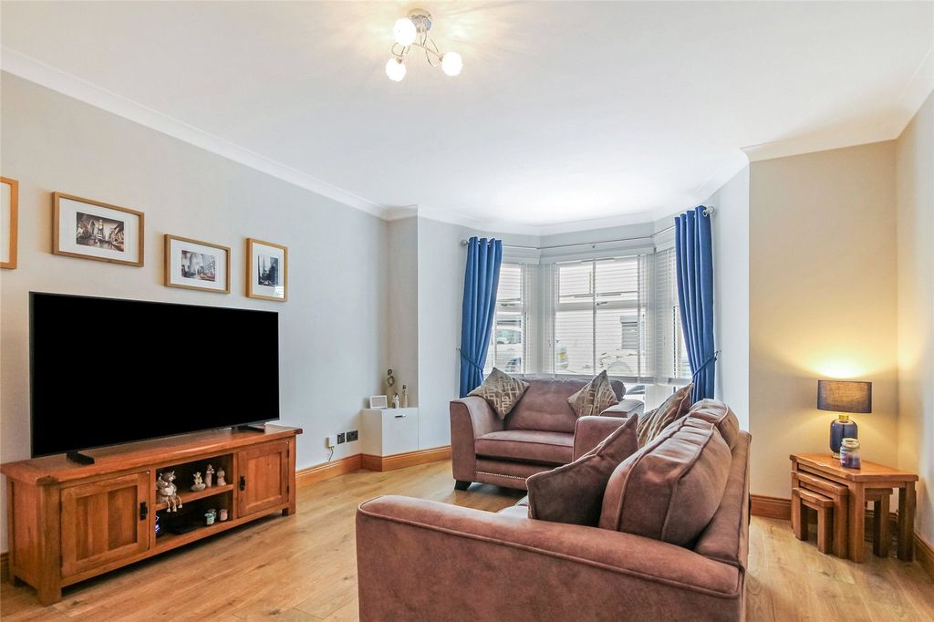 Property photo 3 of 21 Picture No. 03