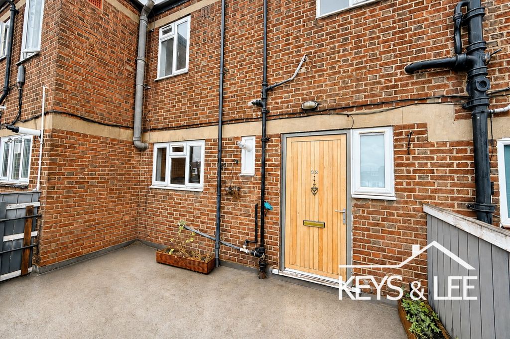 Property photo 1 of 10 5226861