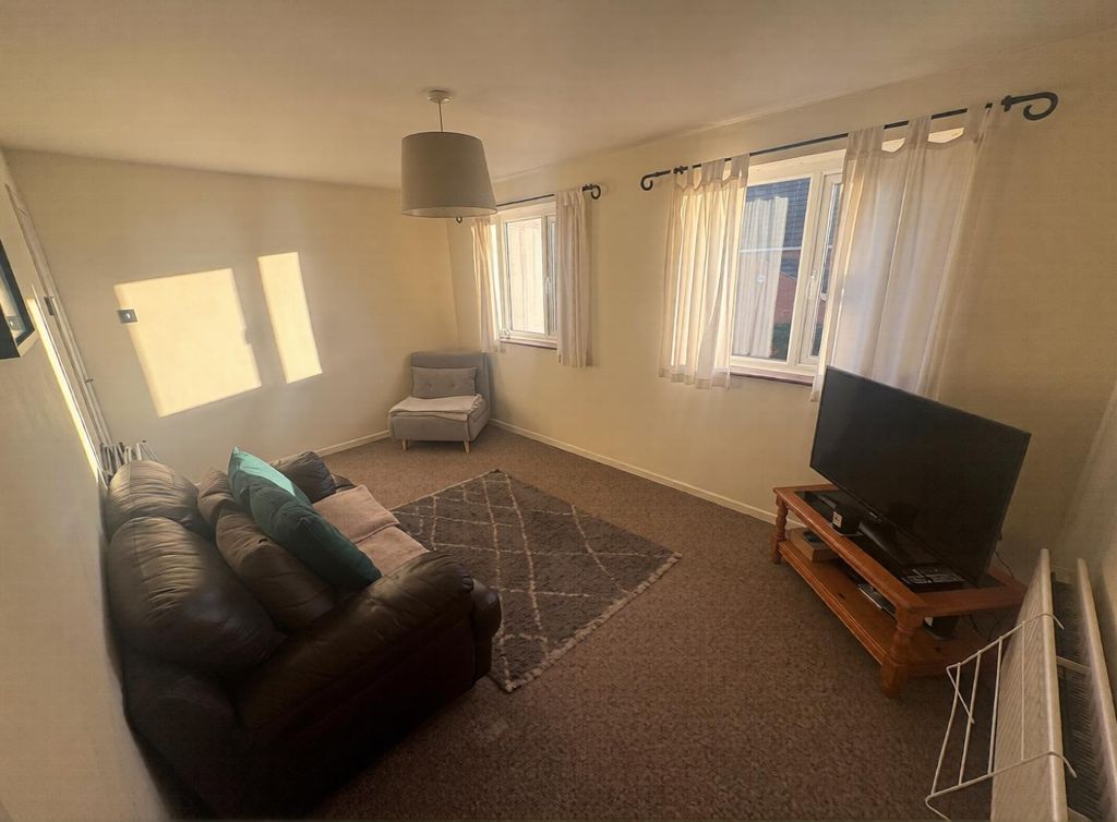 Property photo 2 of 6 Living Room