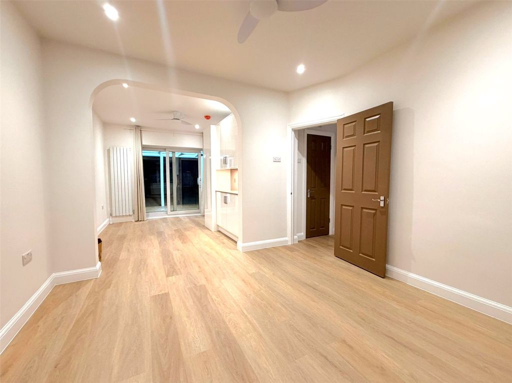 Property photo 3 of 15 Reception Room