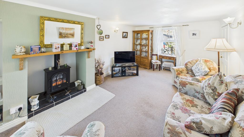 Property photo 2 of 11 Gallery