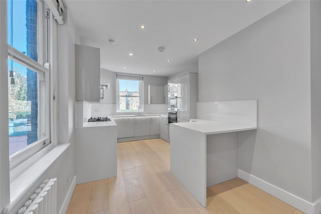 Property photo 1 of 14 Picture No. 25