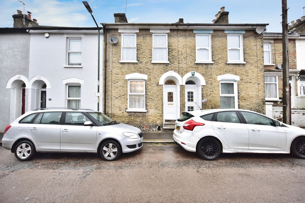 Property photo 1 of 16