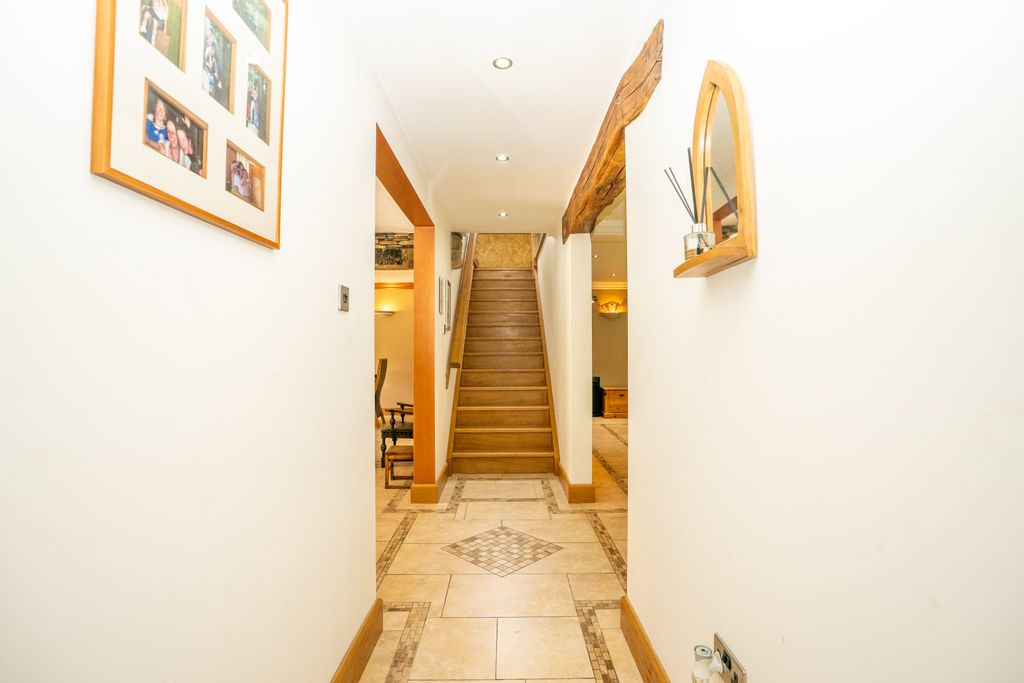 Additional image 5 of 6 bed detached house for saleWild Grove, Pudsey LS28