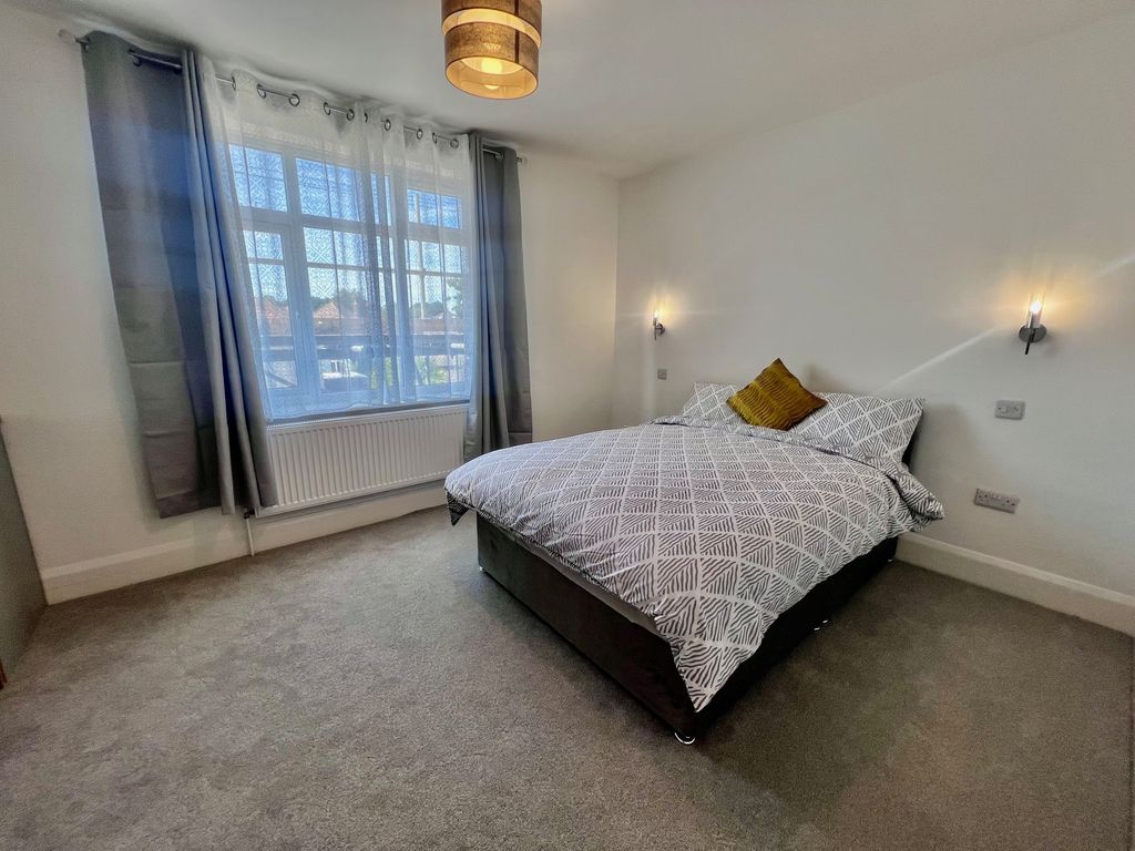 Property photo 1 of 4