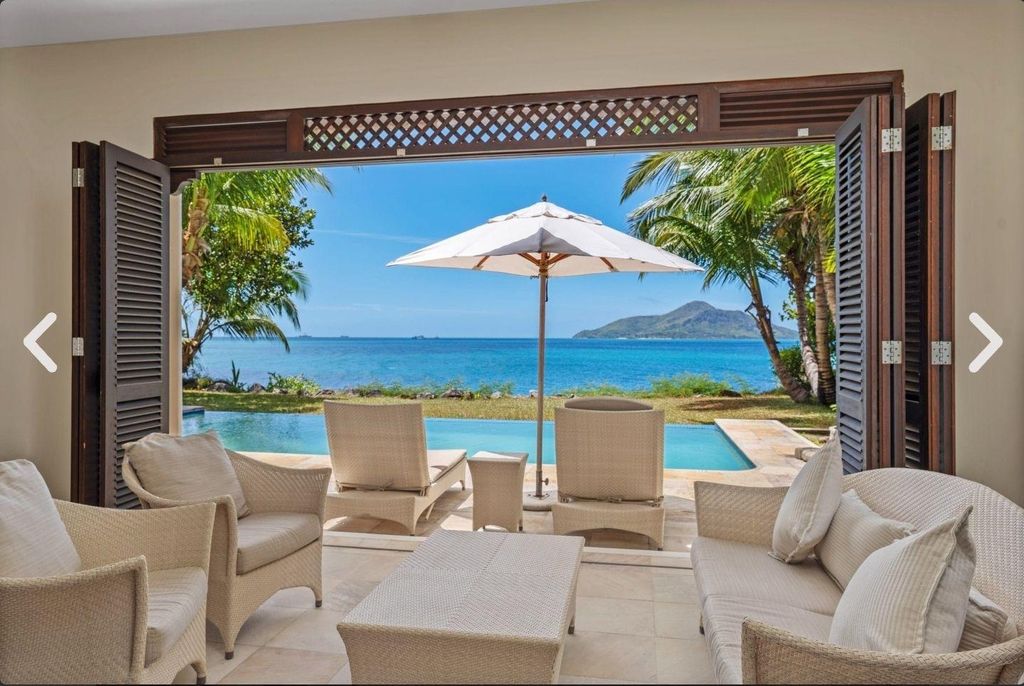 Property photo 2 of 36