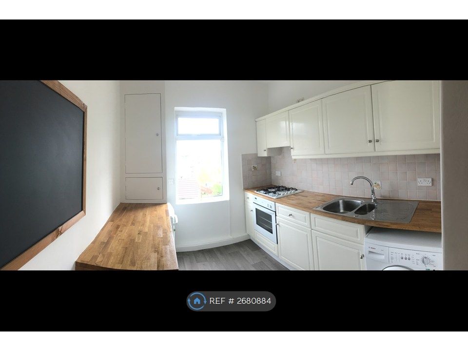 Property photo 2 of 14 Kitchen