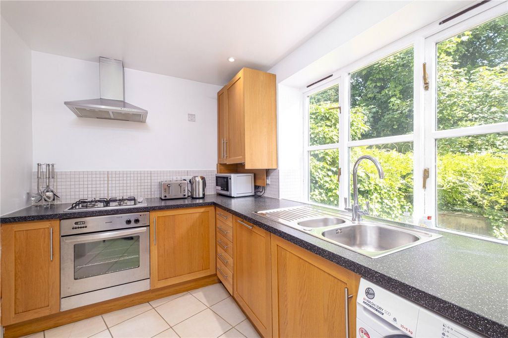 Property photo 3 of 16 Picture No. 06