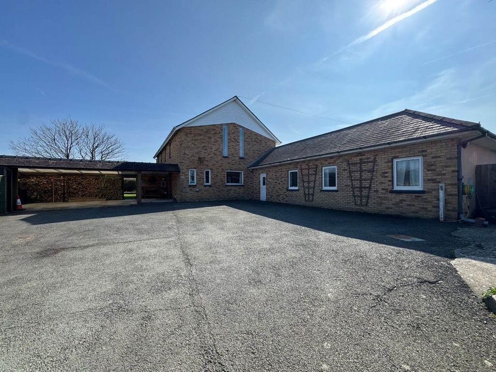 Property photo 2 of 65