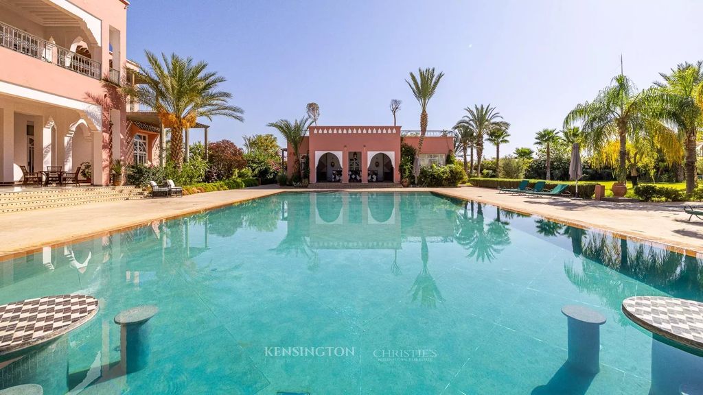 Property photo 3 of 37