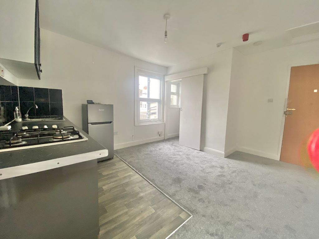 Property photo 2 of 4