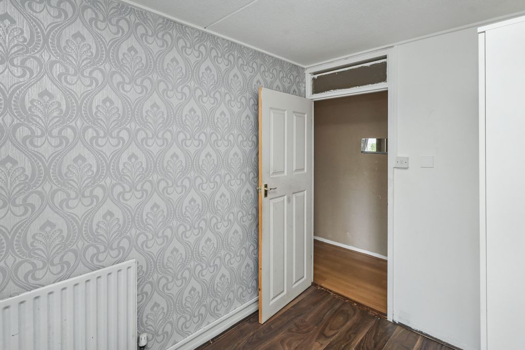 Property photo 2 of 19 15 Linslade House, Lisson Green Estate, 36 Paveley Street, Marylebone, London Nw8 8Tl