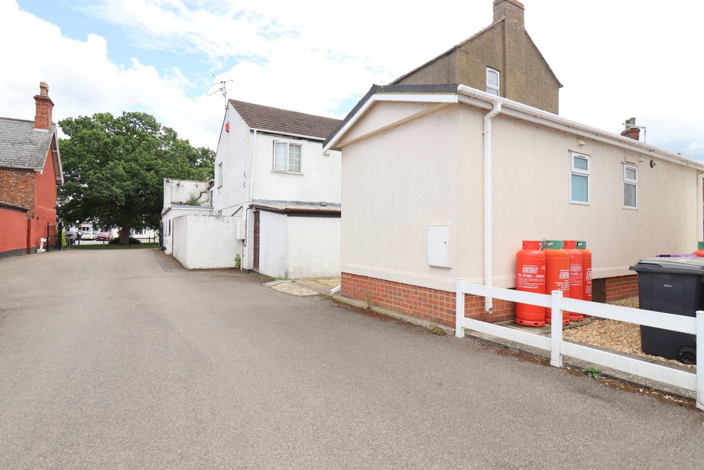Property photo 2 of 10 Img_1178