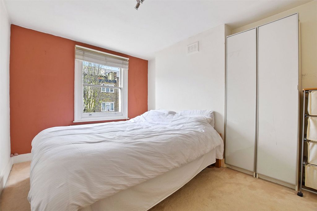 Property photo 3 of 4 Picture No. 04