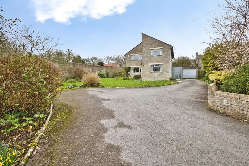 Property photo 1 of 20