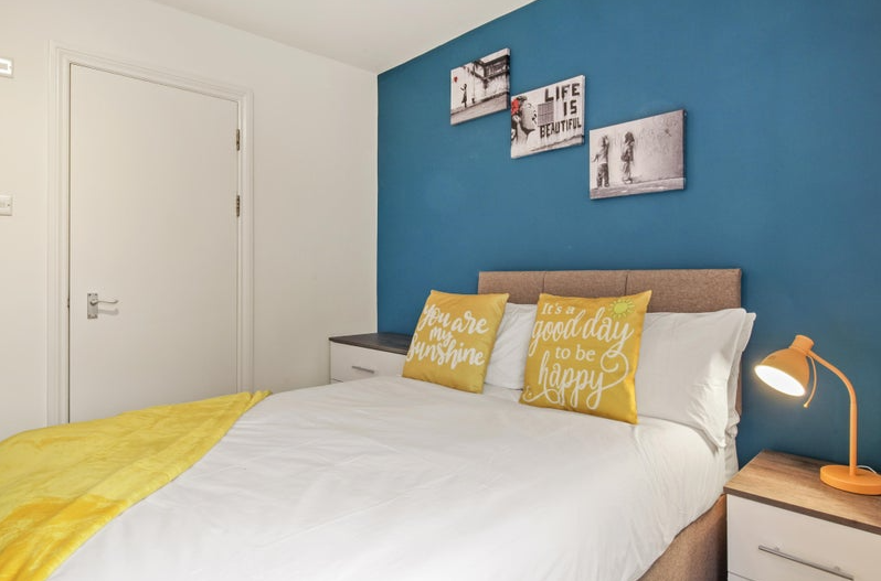 Property photo 3 of 12