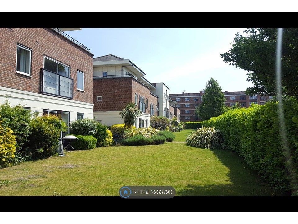 Property photo 1 of 13 Private Gated Development. Gardens And Parking