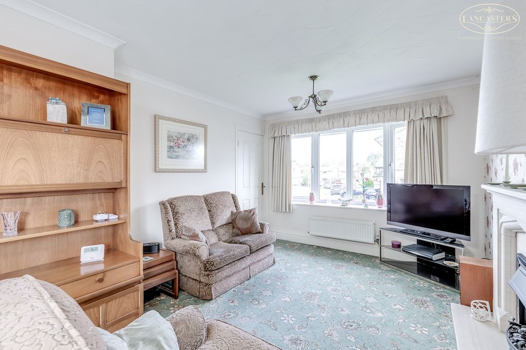 Property photo 3 of 21 Reception Room