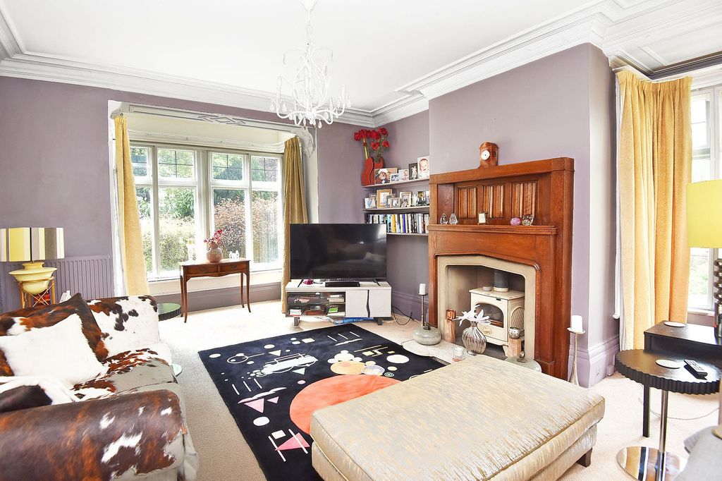 Property photo 3 of 23