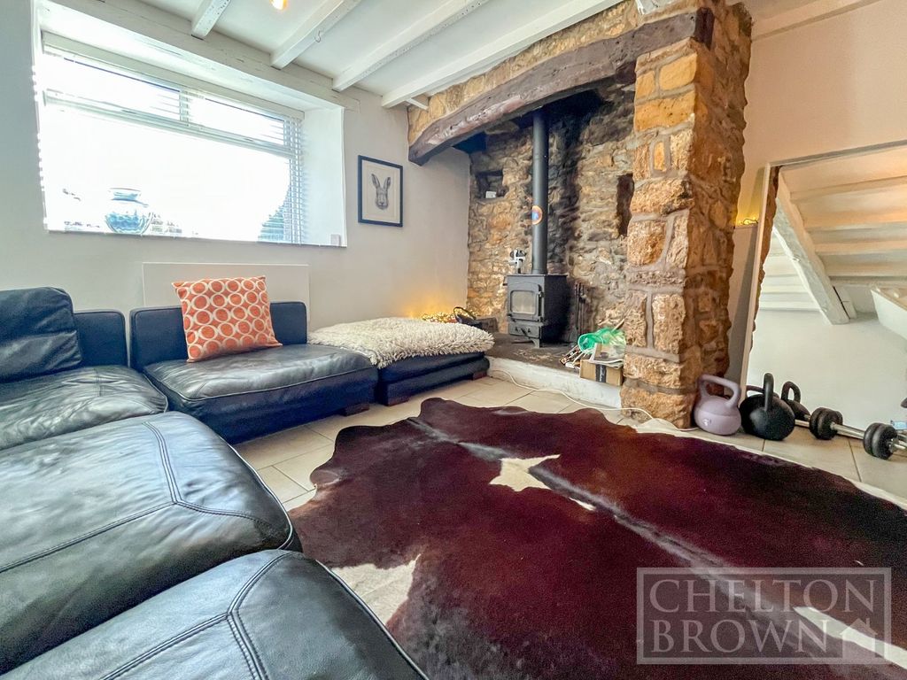 Property photo 3 of 22 Picture No. 21