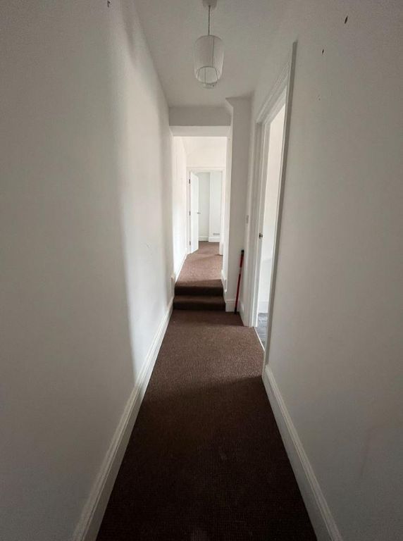 Property photo 2 of 6 Hallway