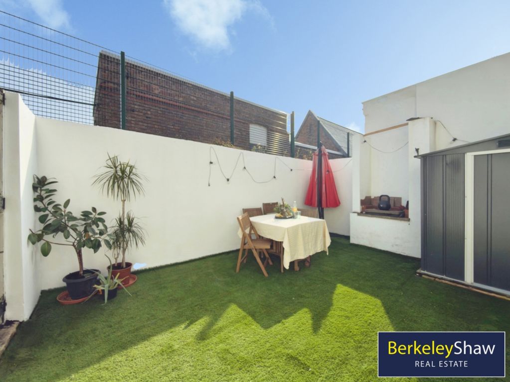 Property photo 3 of 30 Pbox-Img.Jpg