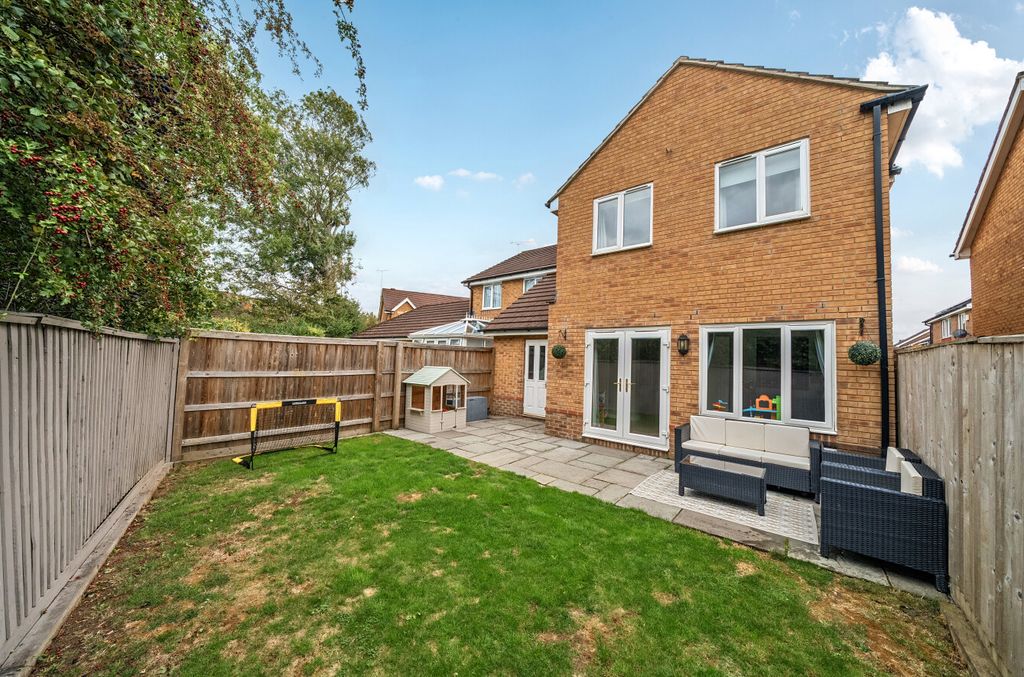 Property photo 2 of 23 1516093-20-6Aa2c1...