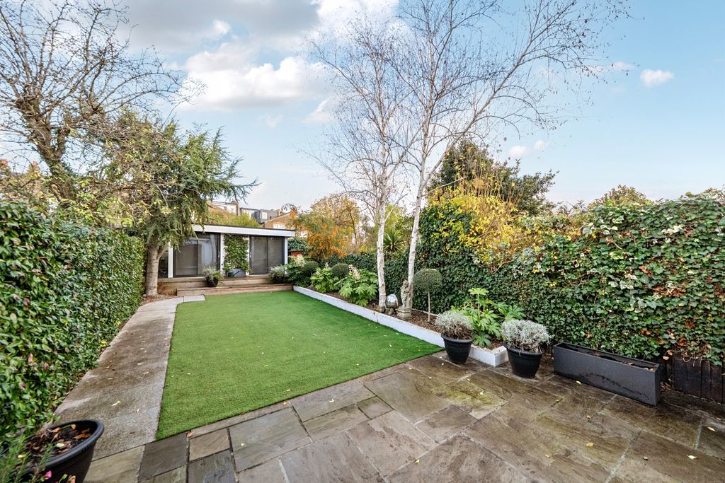 Property photo 2 of 22 Picture No. 08