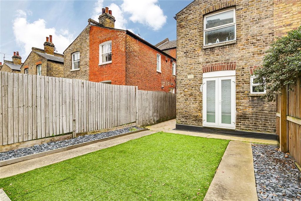 Property photo 2 of 5