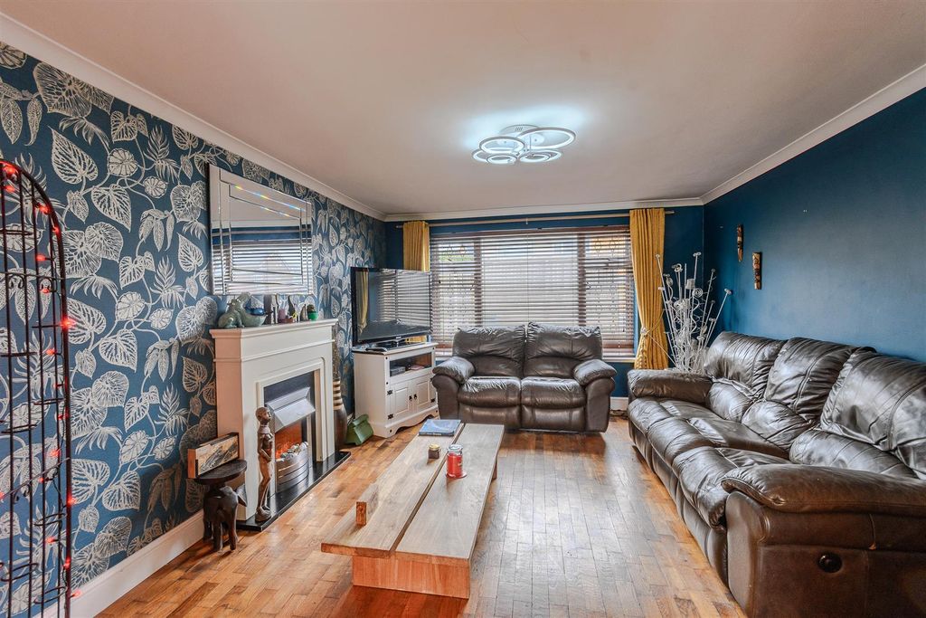 Additional image 4 of 3 bed semi-detached house for saleNorwood Crescent, Barry CF63